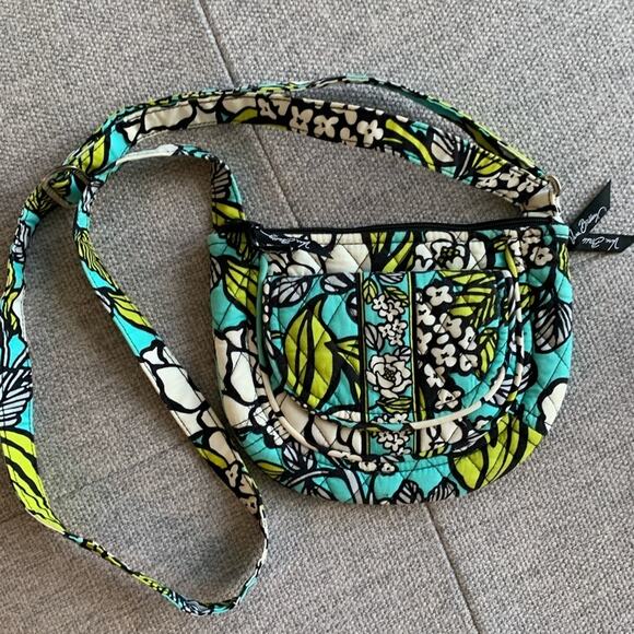Vera Bradley Handbags - Vera Bradley Island Blooms Crossbody Purse Tropical Print Cross Body